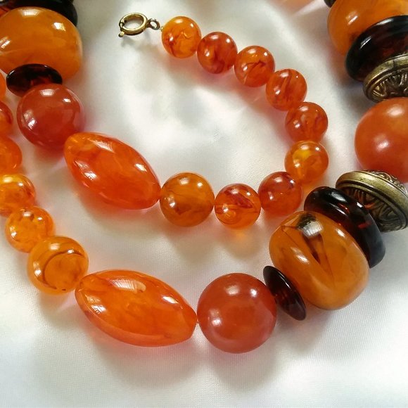 Amber Multi-tone Chunky Bead Necklace with Gold Tone Spring Ring Clasp -- 24" - Picture 5 of 8